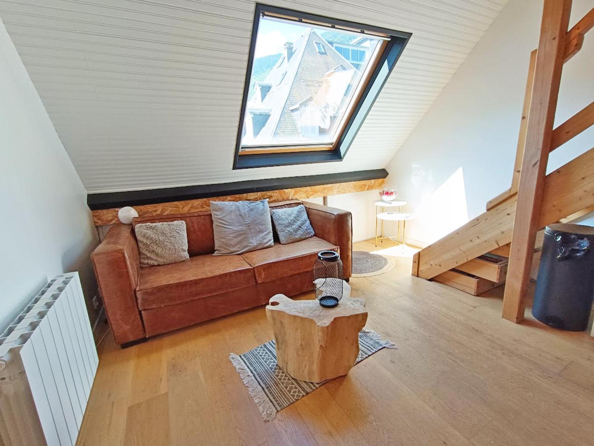Le Nid De Juliette, T3 Duplex, Parking, Cave Apartment Bagneres-de-Luchon